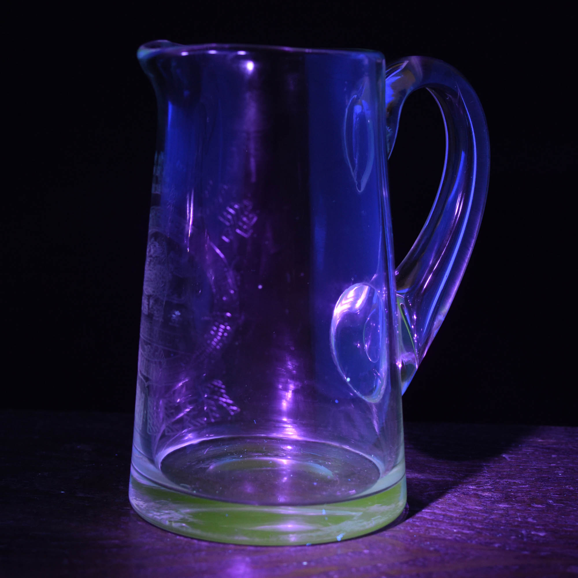 ガラス :: キリンラガービールロゴ入り ガラスピッチャー | COTTOU.JP 