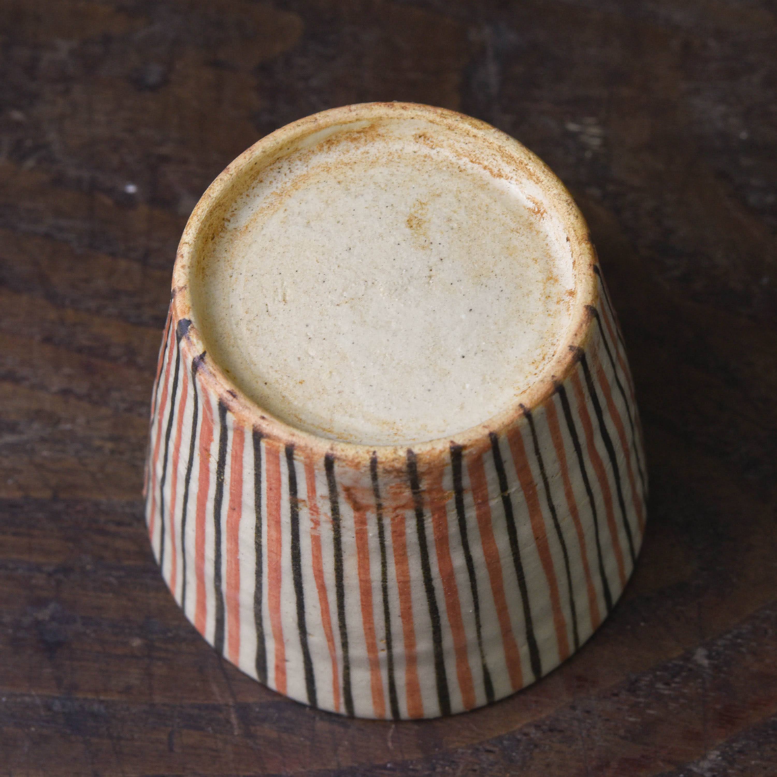 陶磁器 :: 麦わら手(木賊手) 美濃 蕎麦猪口 | COTTOU.JP 骨董の通販