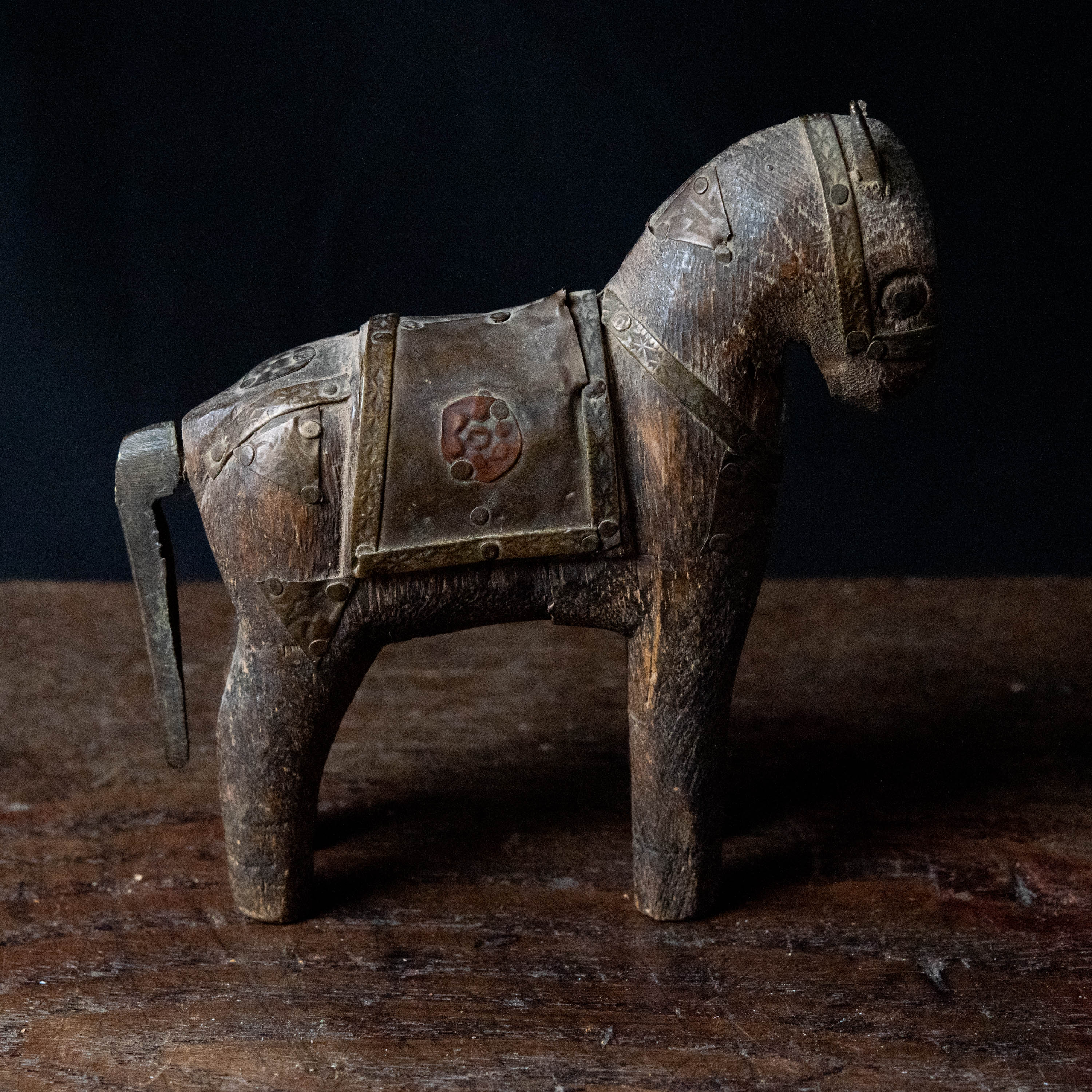 古玩雑項收蔵古工芸品置物馬元宝置物q 木工芸 :: 馬の置物 小 インド | COTTOU.JP 骨董の通販マーケットプレイス