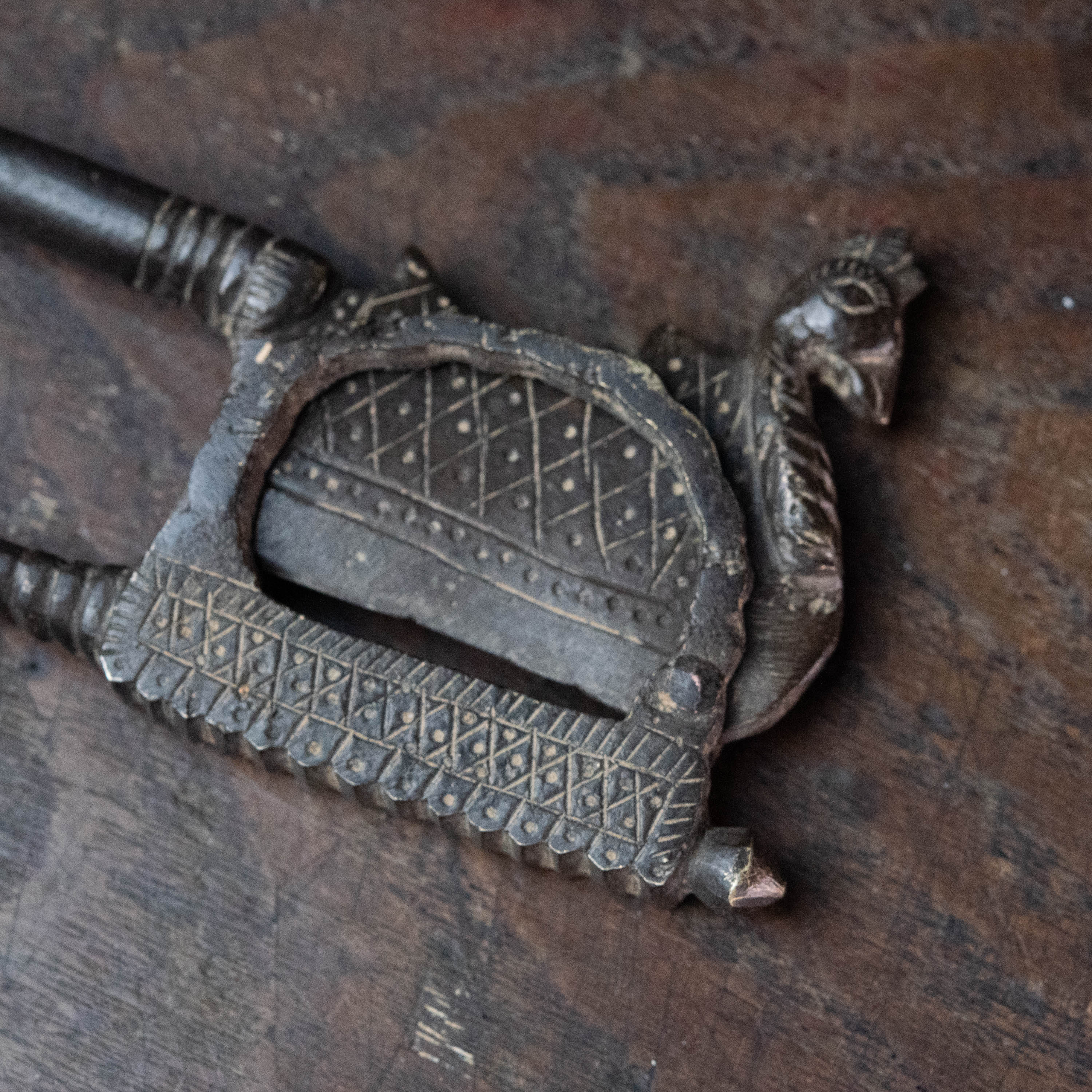 金属工芸 :: ビンロウ / ナッツカッター 鳥類 インド | COTTOU