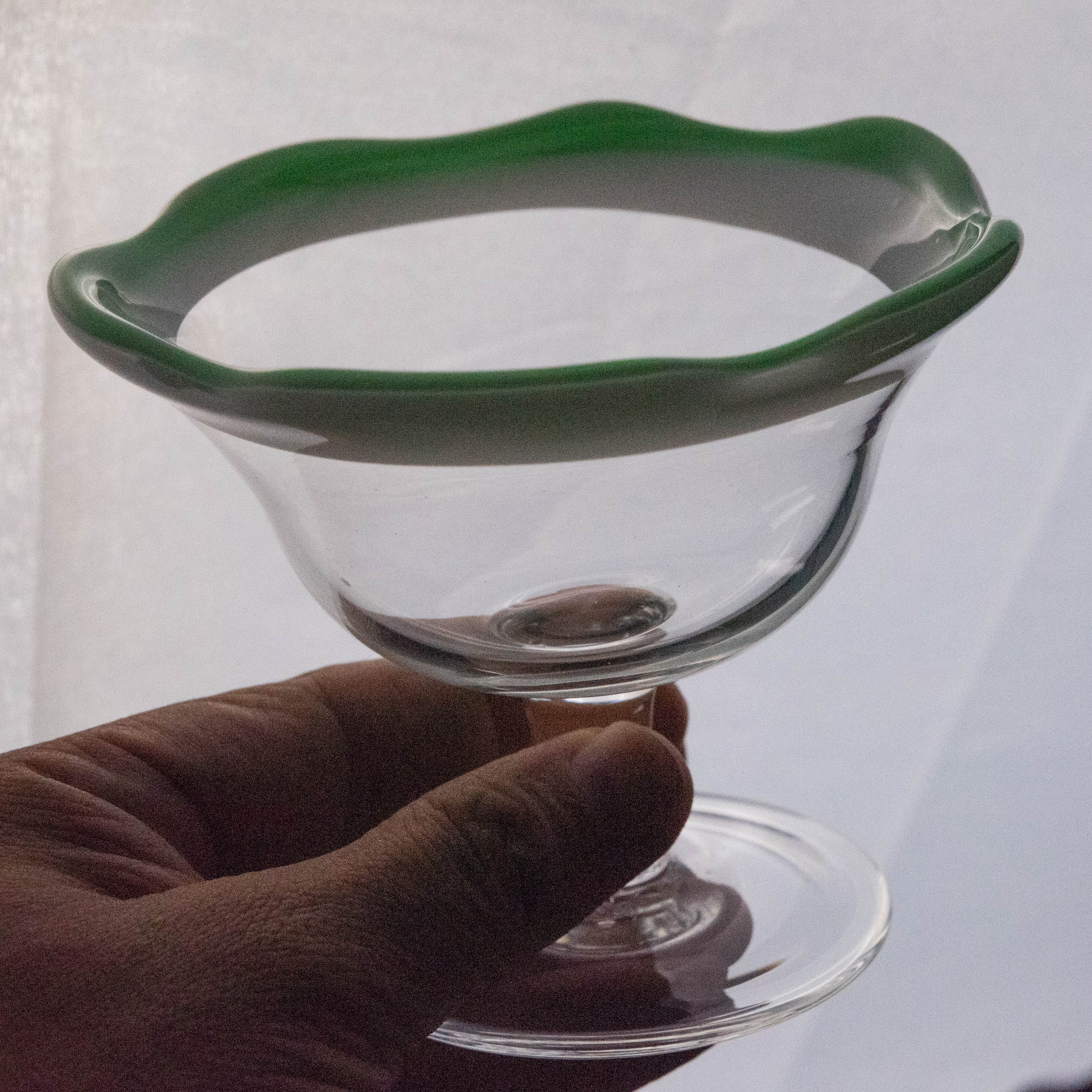 ガラス :: 緑花縁 乳白 氷コップ | COTTOU.JP 骨董の通販マーケット
