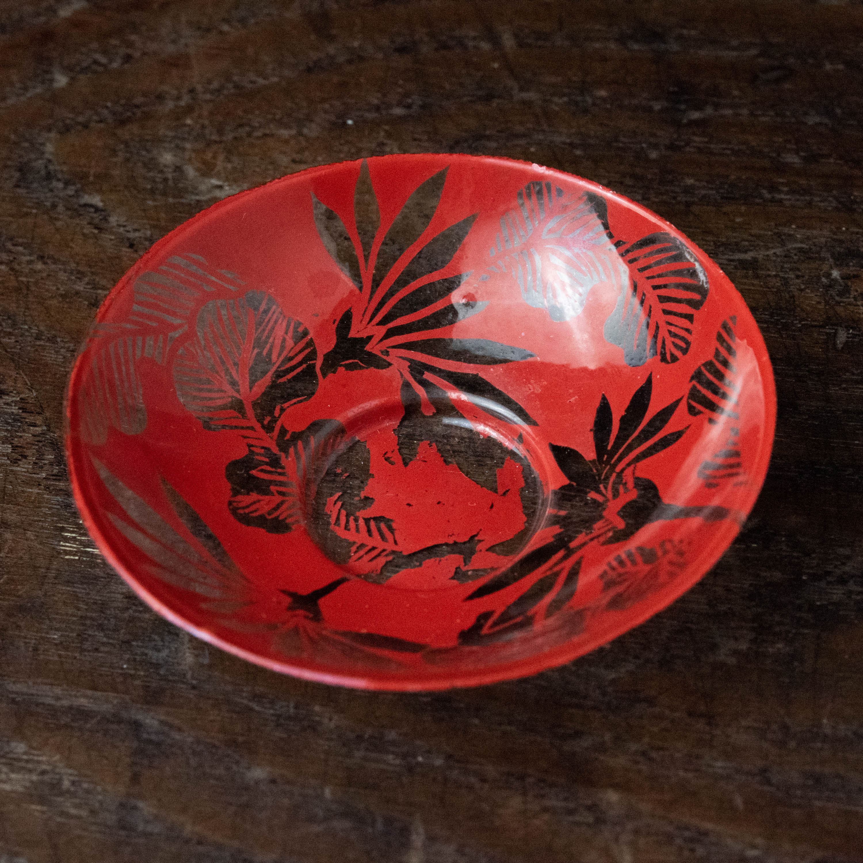 ★骨董品　アンティーク　和ガラス　葉柄　杯　盃 ガラス :: 葉付き横見菊文 ガラス盃 | COTTOU.JP 骨董の通販マーケット