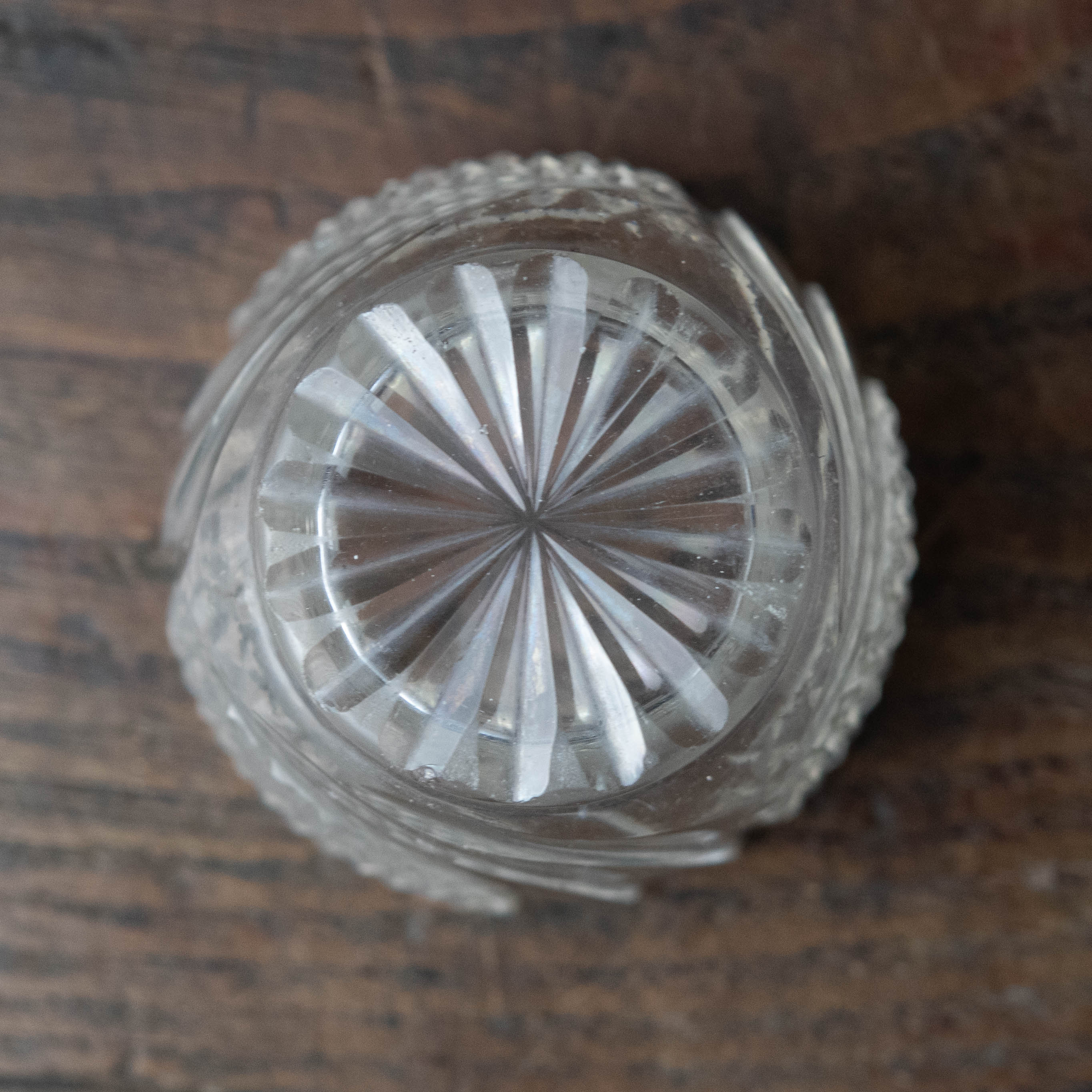 ガラス :: 曲線と魚子文 切子 ギヤマン ガラス盃 | COTTOU.JP