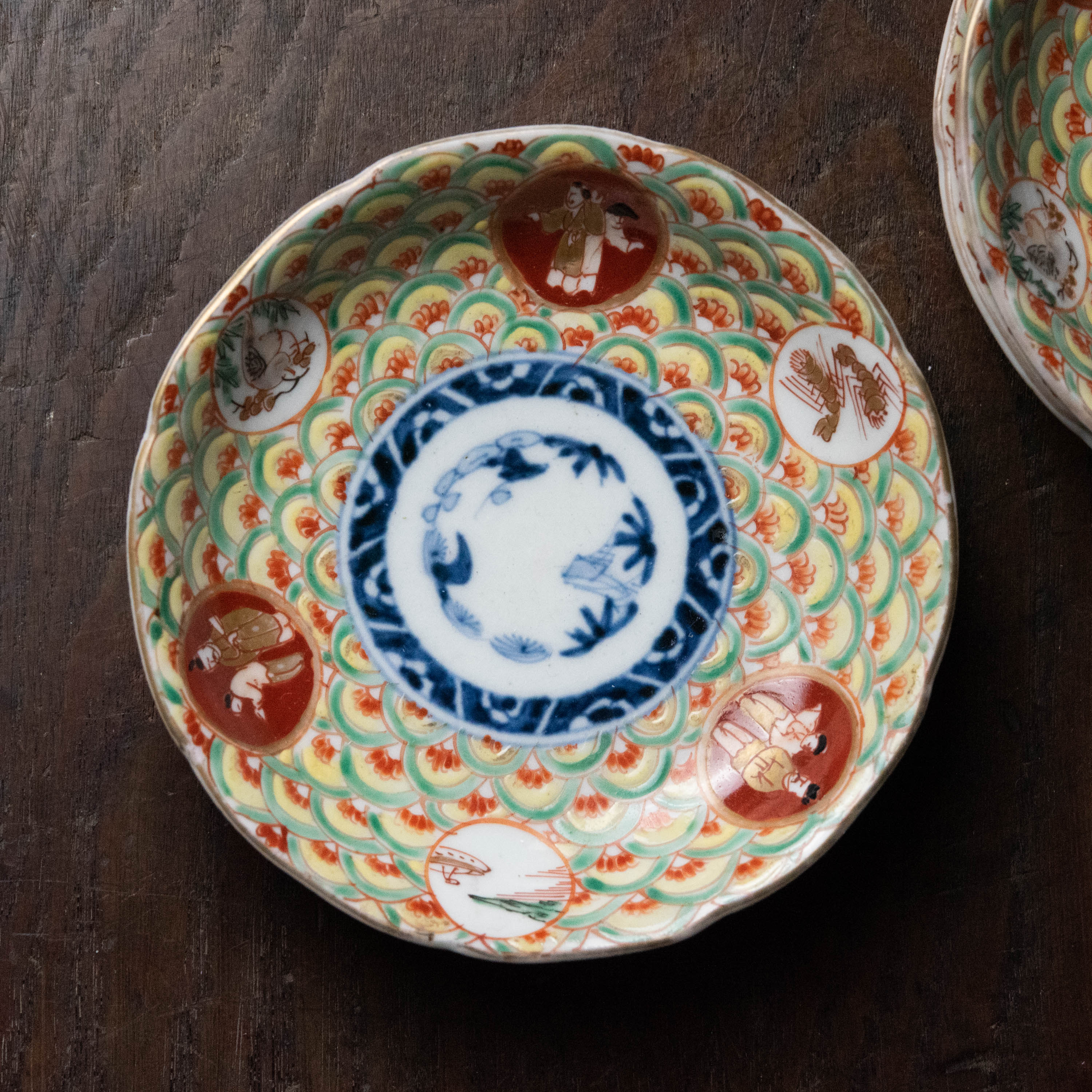 陶磁器 :: 伊万里 色絵 花弁文 皿 3枚 | COTTOU.JP 骨董の通販
