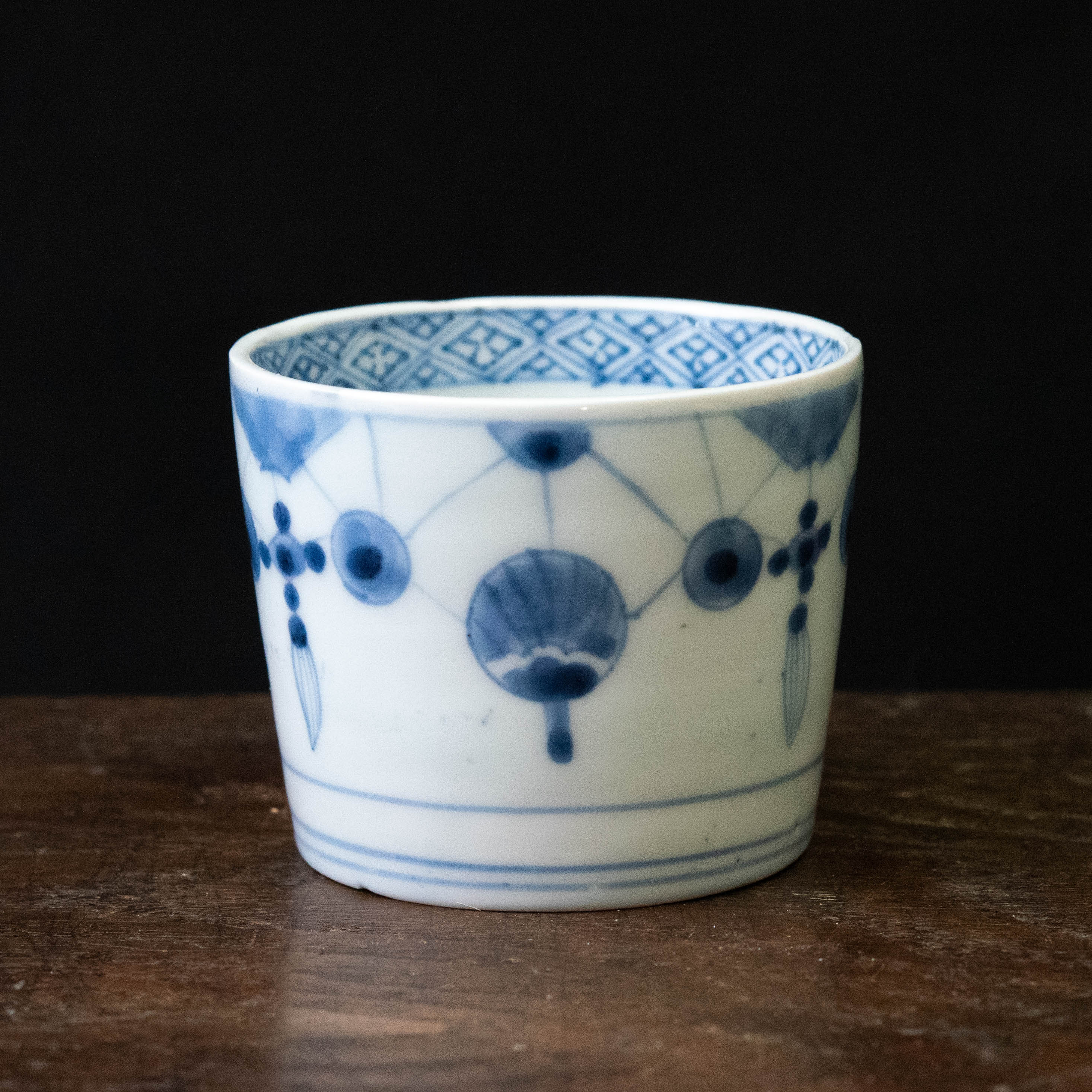 古美術 三樹 - 古伊万里 赤玉瓔珞文蕎麦猪口 | 古美術品専門