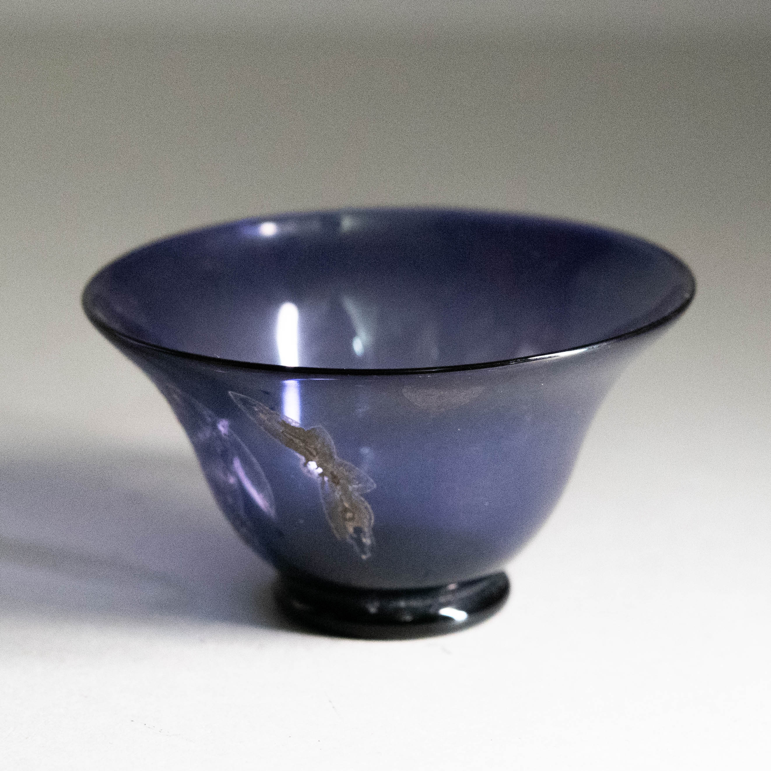 酒杯□コレクター所蔵品 古い染付唐草紋貫入盃（江戸期）古玩 唐