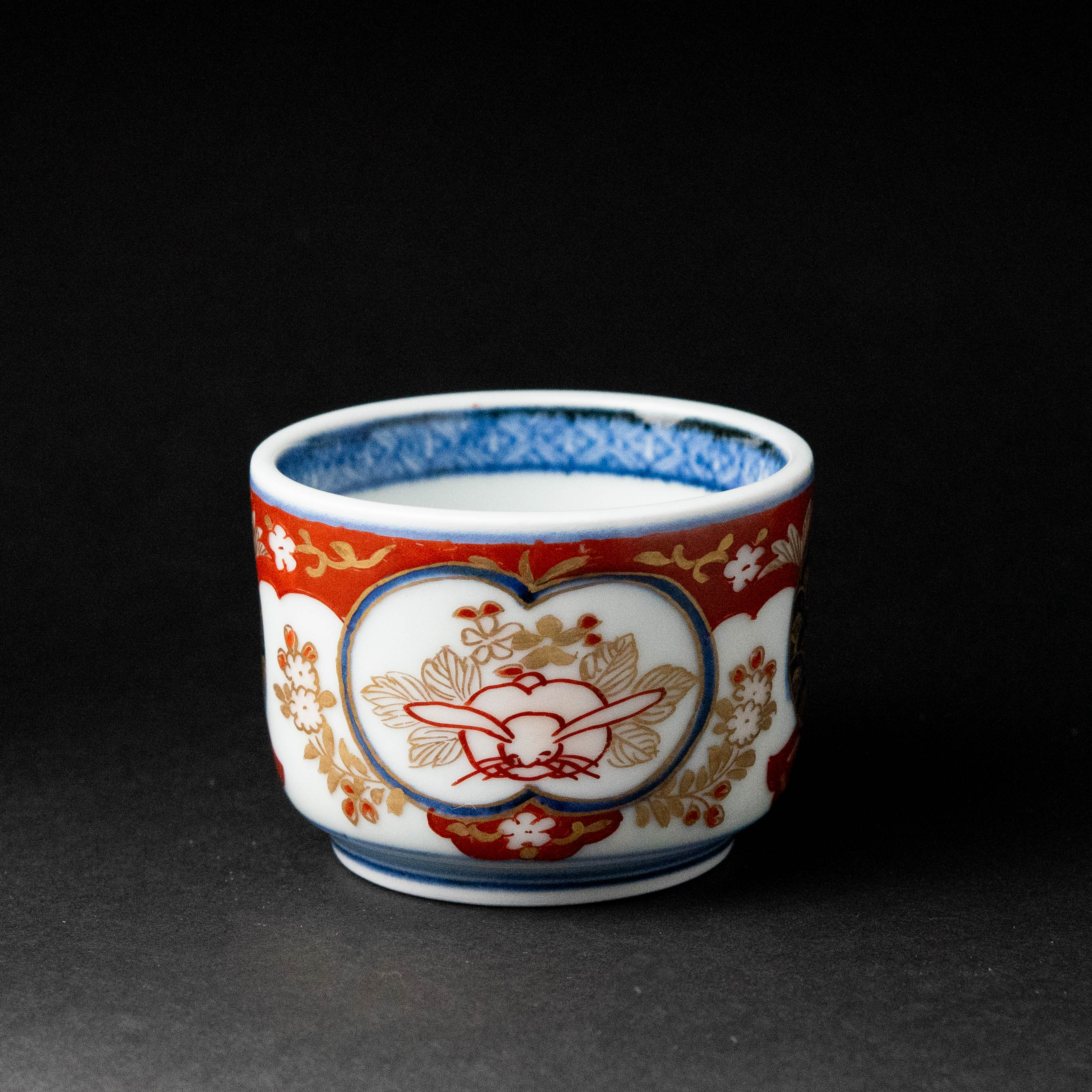 伊万里 色絵 鶴菊蝶 猪口 5個 [B31357] 伊万里 色絵 鶴菊蝶 猪口 5個 [B31357]