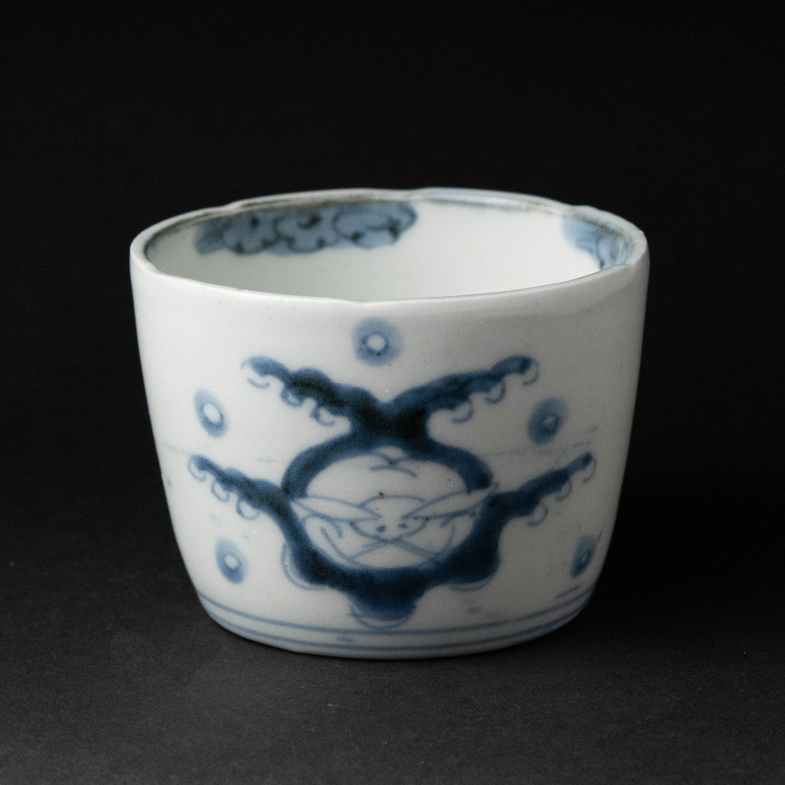 陶磁器 :: 古伊万里 波うさぎ文 そば猪口 | COTTOU.JP 骨董の