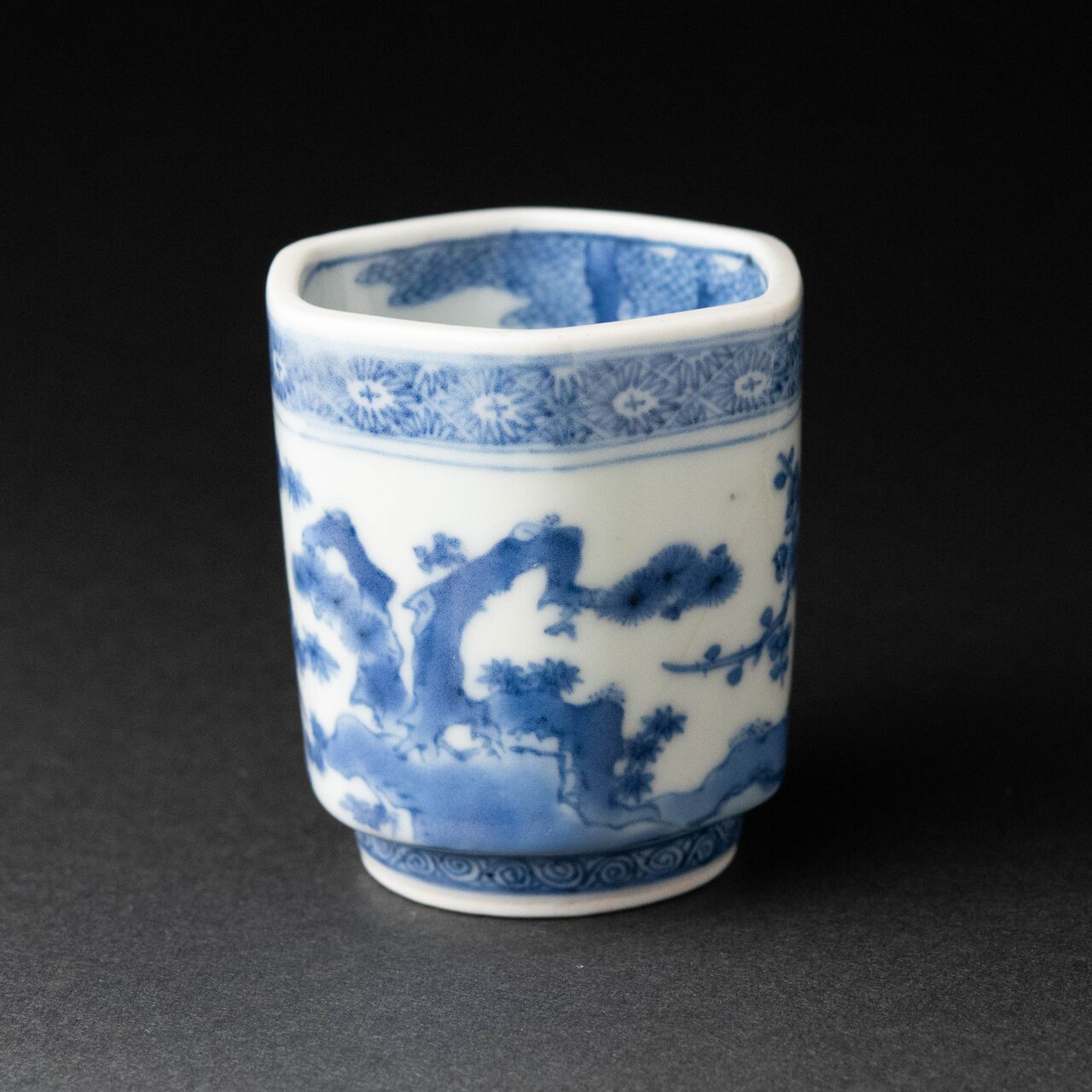 陶磁器 :: 古伊万里 松竹梅文 六角筒盃 | COTTOU.JP 骨董の通販